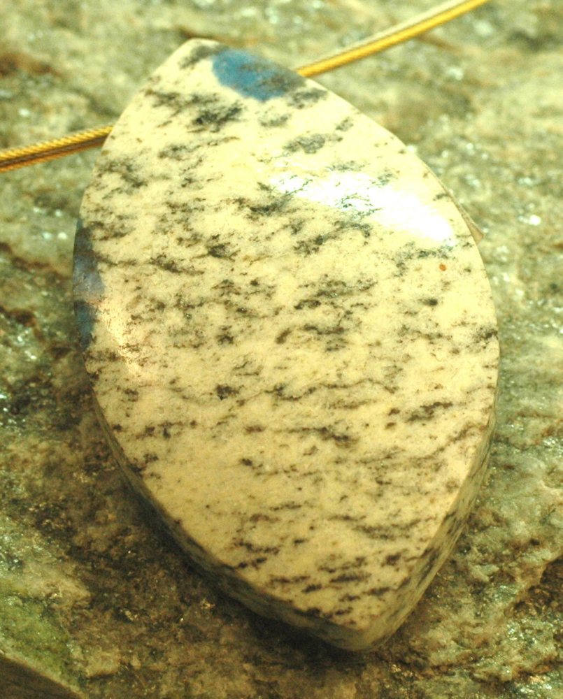 K2 Anhänger gebohrt